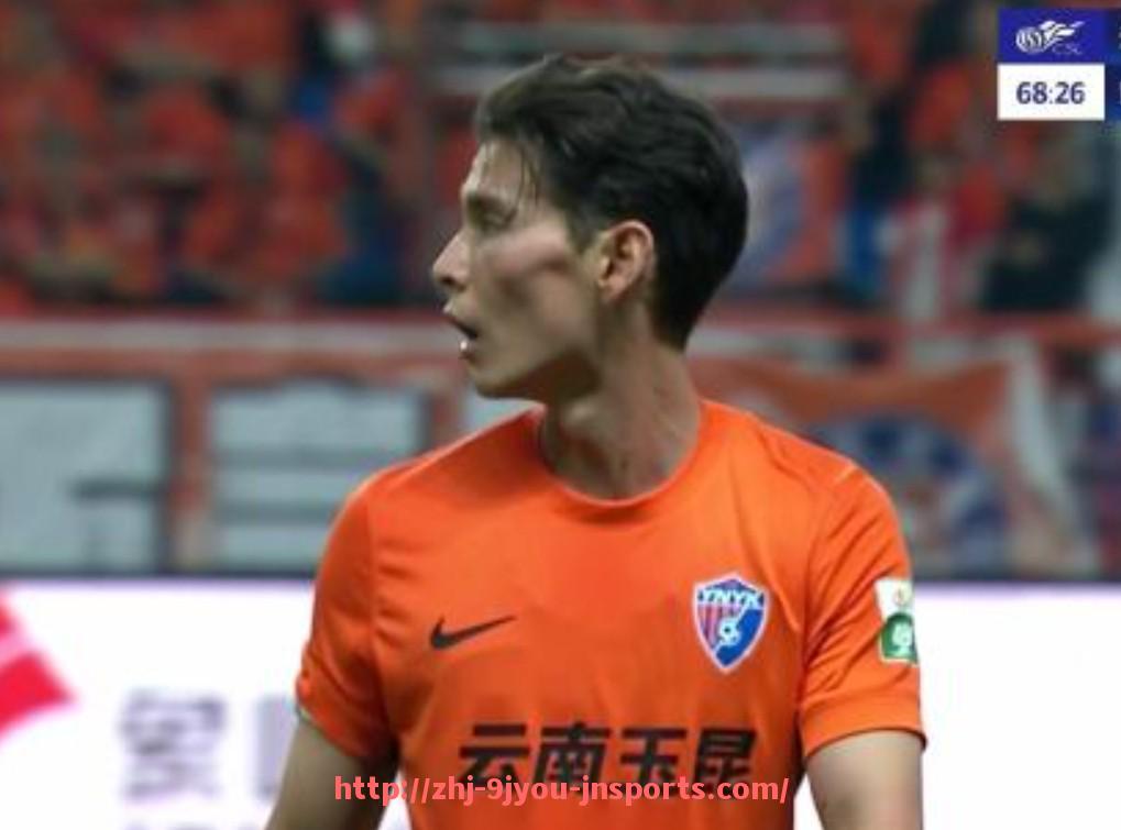 J9九游会登录入口-世俱杯关键球员表现解析：数据背后的胜负核心