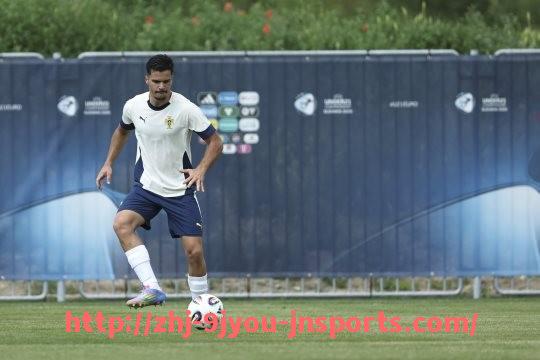 J9九游会登录入口-世俱杯比赛回顾专题及经典瞬间重温